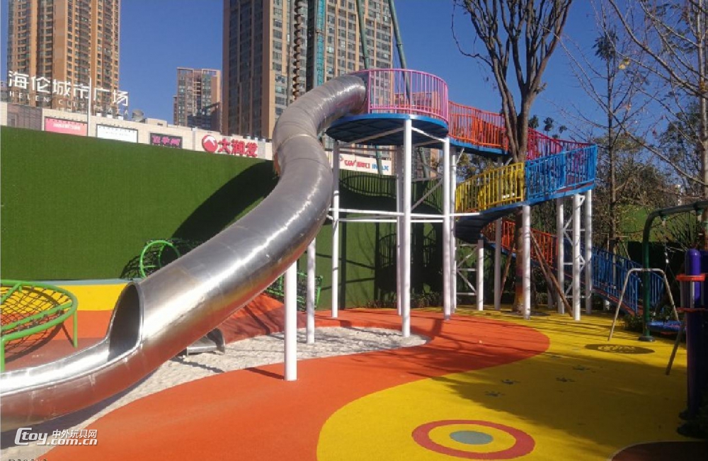 贵港可定制大型主题游乐场幼儿组合不锈钢螺旋滑梯游艺设施