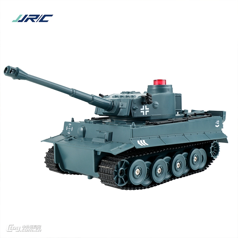 Q85仿真遥控对战坦克车军事模型声音遥控车男孩儿童玩具跨境