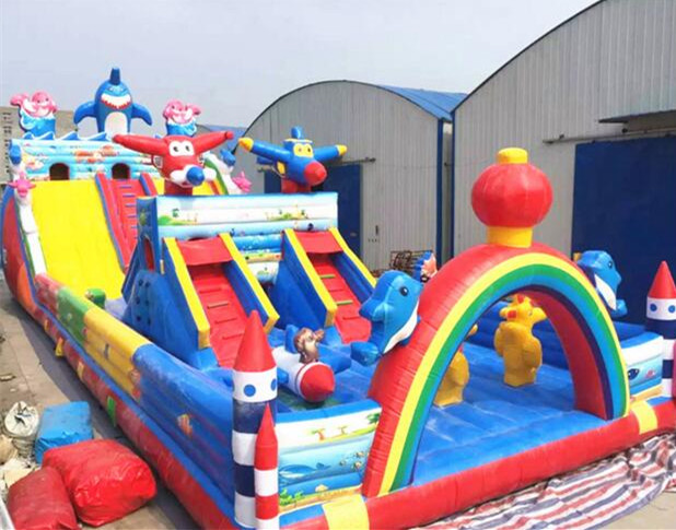 郑州充气城堡气包床生产厂家_供应产品_郑州心悦游乐设备销售有限公司