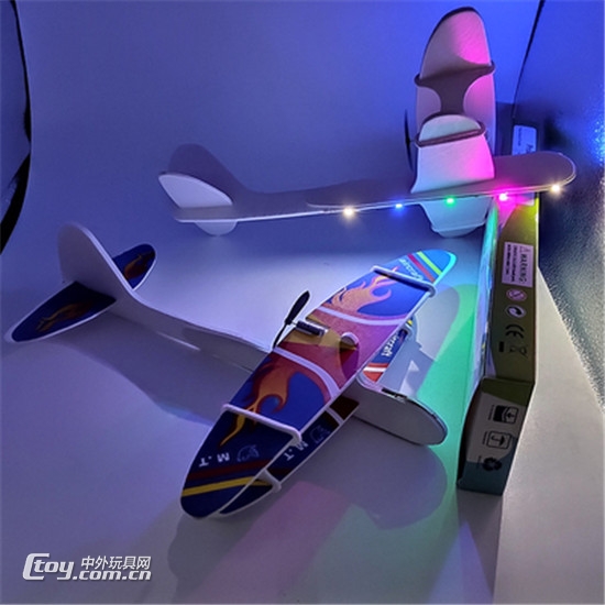 充电泡沫玩具飞机新开发的一款新奇特玩具