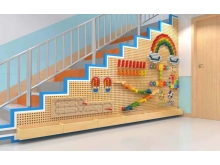 幼儿园走廊布置效果图