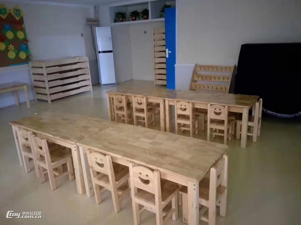东营儿童实木家具/幼儿园教具厂家/实木桌椅、玩具柜厂家