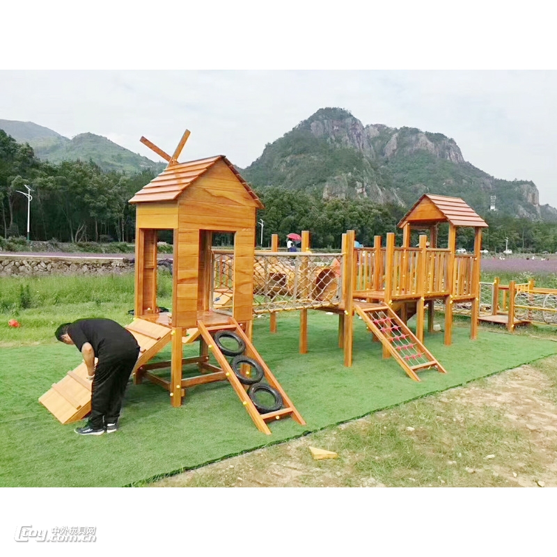 定制非标户外景区儿童游乐场不锈钢滑梯幼儿园木制秋千组合滑梯
