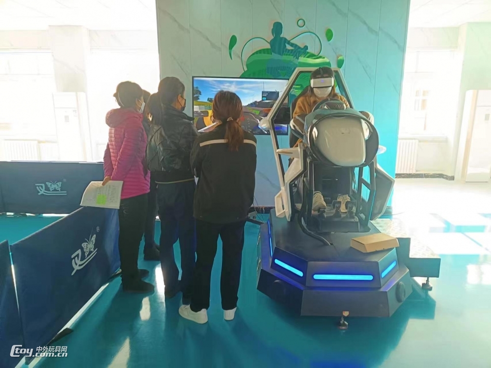 家庭日互动VR赛车出租VR模拟赛车租赁VR三屏赛车租赁