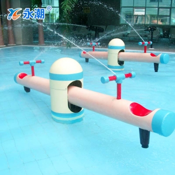 游泳池水上跷跷板儿童水上乐园游乐设备户外水寨水屋戏水小品定做