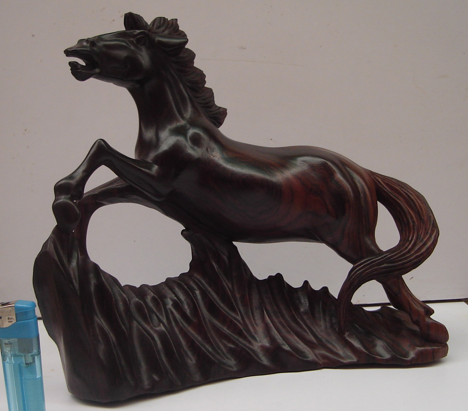 木雕马,檀木雕马